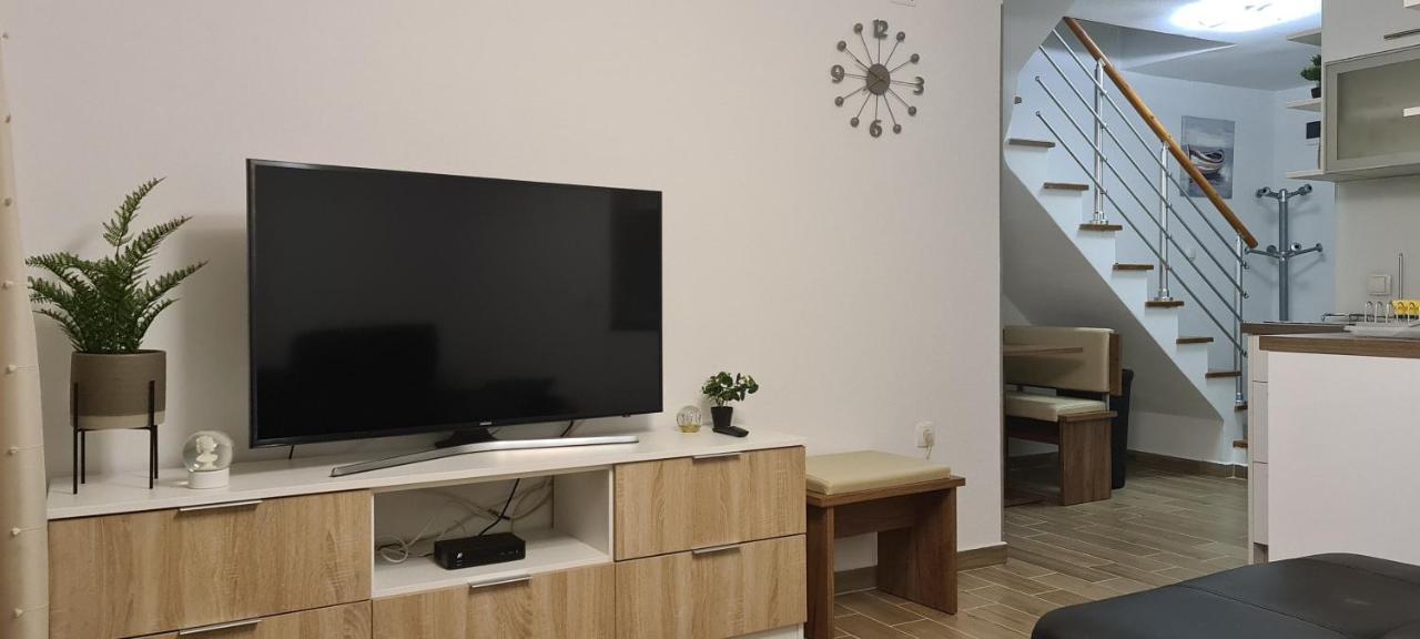 Luxury Apartments Oasis Lumbarda Exterior foto